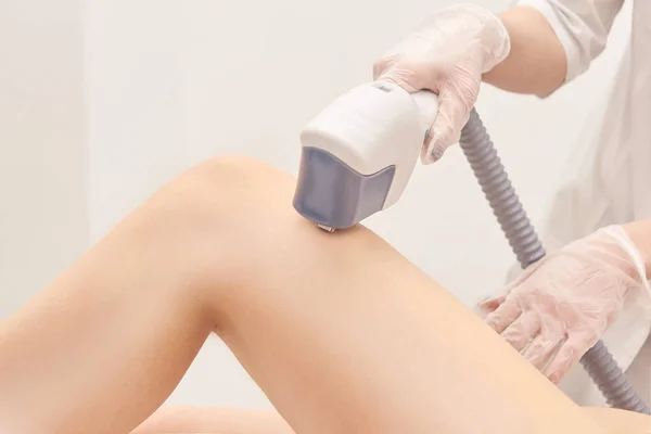 레이저 서비스입니다 Ipl 장치입니다 기구입니다 소프트 Care Leg — 스톡 사진