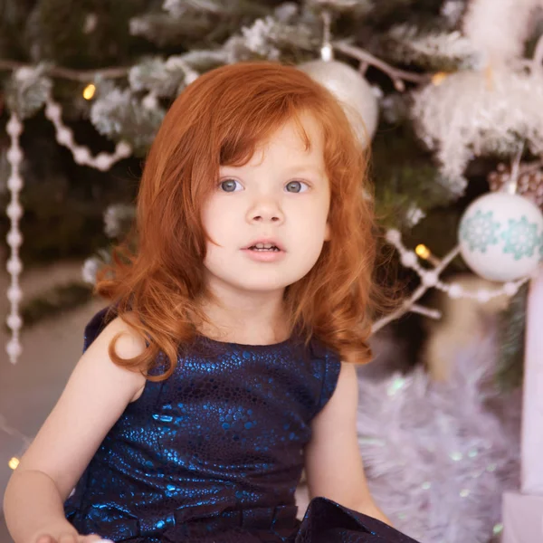 Mała Dziewczynka Dziecko Boże Narodzenie Nowy Rok Boże Narodzenie Wakacje — Zdjęcie stockowe