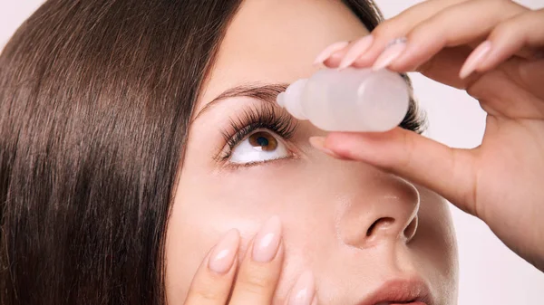 Woman Apply Eye Drops Girl Glaucoma Treatment — Stock Photo, Image