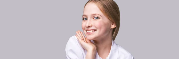 Beauty girl portrait. Young woman. Hand near nead. Face massage concept — Stock Photo, Image