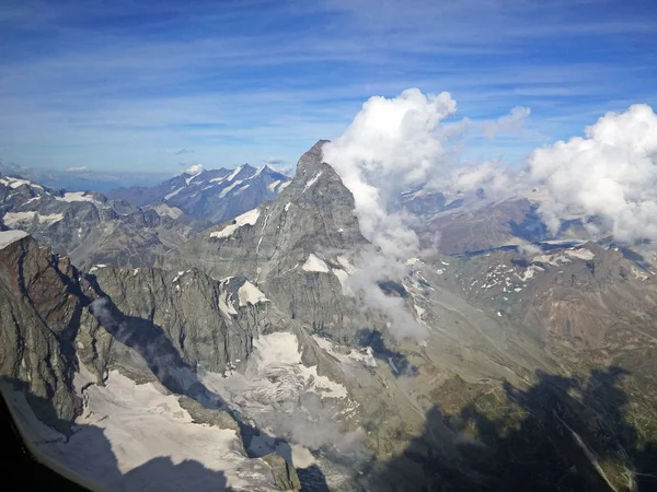 Cervino Matterhorn Widok Lotu Ptaka Szybowca Alpy Włoskie — Zdjęcie stockowe