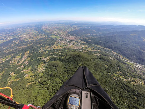 Paragliding Nad Alpami Krásného Jarního Dne Itálie — Stock fotografie