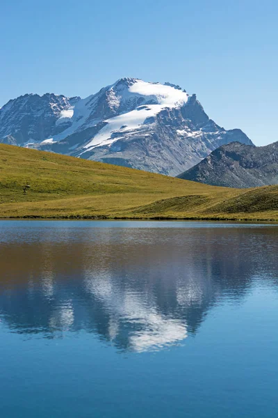 Gran Paradiso Tepesi 4061Mt Nivolet Platodan Talyan Alpleri — Stok fotoğraf