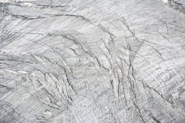 Gran Paradiso Milli Parkı'nda eriyen bir buzulun Wiev'i. İtalyan Alpleri. İtalya