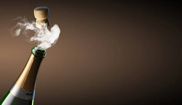 Bijgesneden Schot Van Champagne Fles Met Geopende Bung — Stockfoto