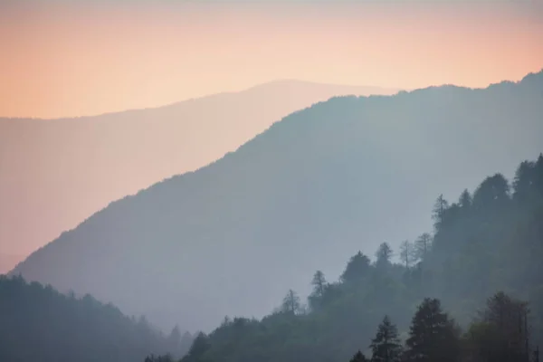 Pôr do sol no Parque Nacional Smoky Mountains, Tennessee, EUA — Fotografia de Stock