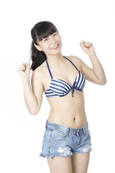 Schöne Chinesin Trägt Einen Sexy Bikini Isoliert Auf Weißem Hintergrund — Stockfoto