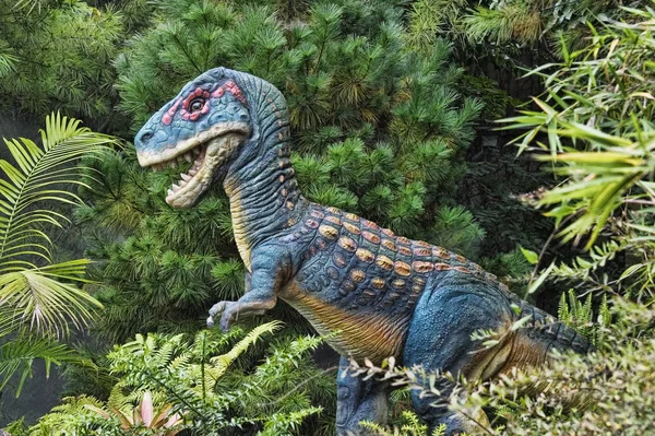 Малыш тираннозавр Рекс из позднего мелового периода — стоковое фото