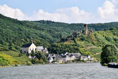 Beilstein Moselle 'de küçük bir köy.