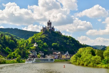 Moselle 'deki Cochem şehri