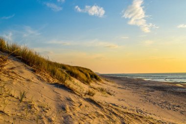 gün batımında Baltık Denizi