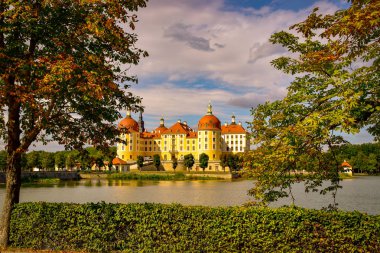 Tarihi av köşkü Moritzburg, barok lodge Moritzburg