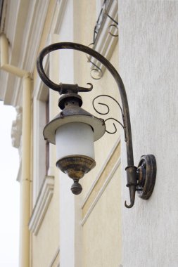 Vintage eski sokak klasik demir fener üzerinde ev Wall, kadar yakın fotoğraf