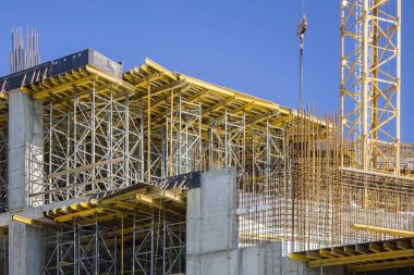 Geliştirme sitede İnşaat Vinç. Hiçbir insan.