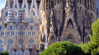 Antomio Gaudi 'den Sagrada de Familia. İspanya