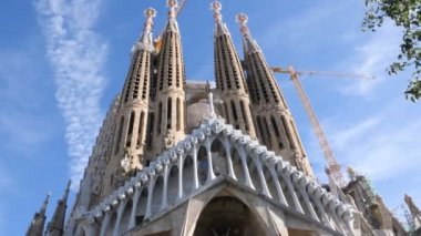 Antomio Gaudi 'den Sagrada de Familia. İspanya