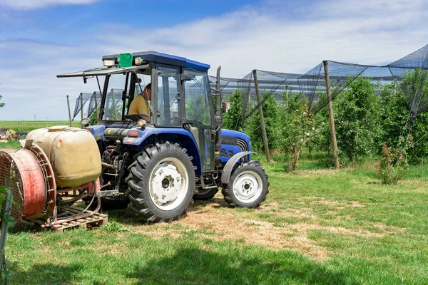 Farmer Preparing Tractor Orchard Spraying Springtime Farmer Sitting Tractor Cabin — стокове фото