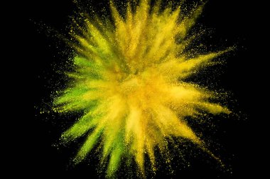 Renkli barut patlaması. Arka planda soyut yakın çekim tozu. Renkli bir patlama. Boya deliği