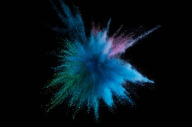 Renkli toz patlaması. Arka planda soyut çekim tozu. Albay