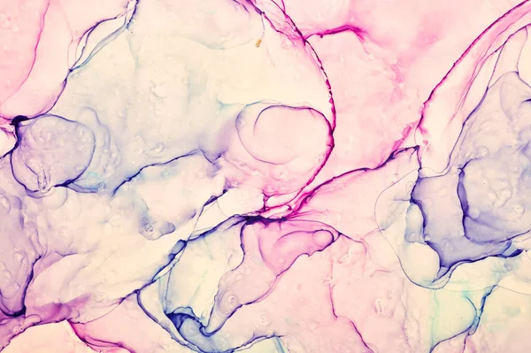 Alkol mürekkebi renkleri saydam. Soyut çok renkli mermer desen arkaplanı. Tasarım kağıdı, duvar kağıdı. Akrilik boyaları karıştırıyorum. Modern akışkan sanat. Alkol Mürekkebi Deseni