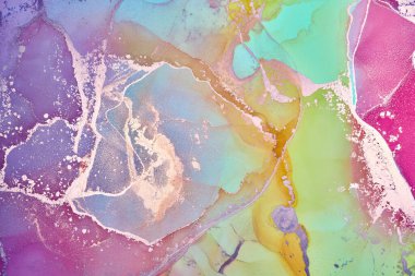 Alkol mürekkebi renkleri saydam. Soyut çok renkli mermer desen arkaplanı. Tasarım kağıdı, duvar kağıdı. Akrilik boyaları karıştırıyorum. Modern akışkan sanat. Alkol Mürekkebi Deseni