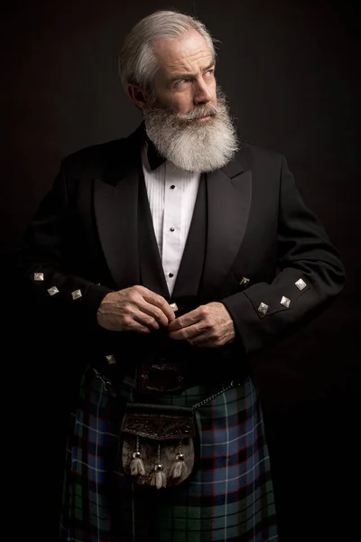 Close Senior Man Grey Hair Full Beard Wearing Scotting Kilt — Stock Photo, Image