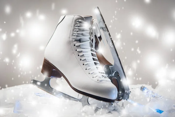 White Figure Skates Blocks Ice Studio Settings — Stock Photo, Image