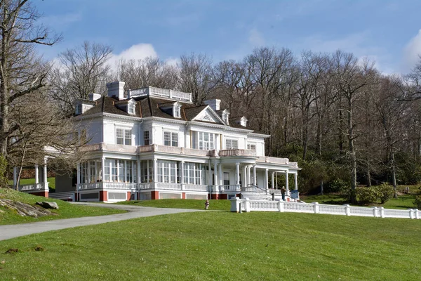 Ev Moses Cone Blue Ridge Parkway sırt boyunca kaynamaya