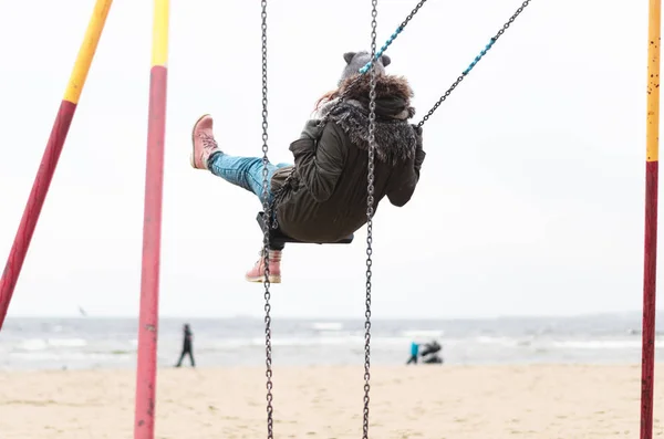 Happy Girl Swinging Beach — Stock Photo, Image