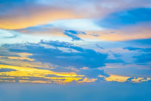 Céu Azul Bonito Com Fundo Formação Nuvens — Fotografia de Stock