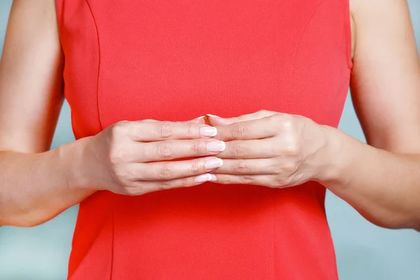 Female Hands Blouse Background Woman Red Blouse Turquoise Background — Stock Photo, Image