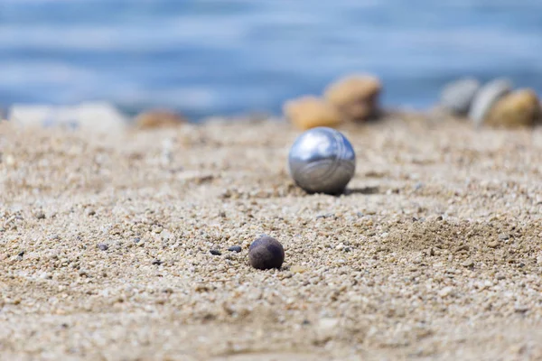 Pograć Bocce Plaży Podczas Sezonu Wakacyjnego Pojęcie Ośrodku Świeżym Powietrzu — Zdjęcie stockowe