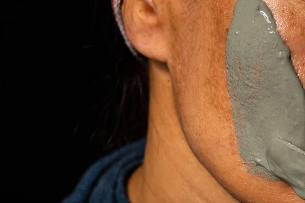 Middle Aged Woman Pigmented Spots Face Woman Applies Cosmetic Mask — Stock Photo, Image