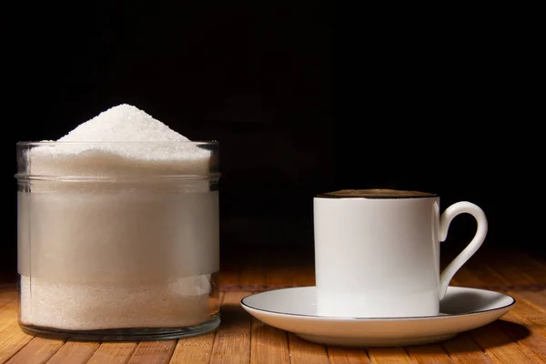 没有糖果或含糖饮料的饮食的概念 加糖和咖啡的茶匙 — 图库照片