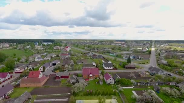 A cidade de Ivye, Bielorrússia. Drone exibição aérea de vídeo — Vídeo de Stock