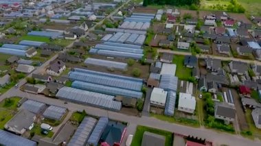 Beyaz Rusya 'nın Ivye şehrinde. Drone hava görüntüleme videosu