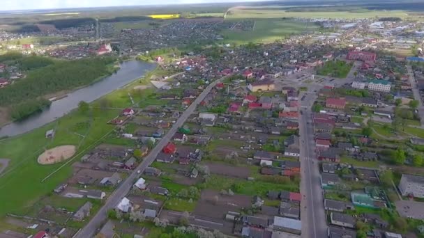 A cidade de Ivye, Bielorrússia. Drone exibição aérea de vídeo — Vídeo de Stock