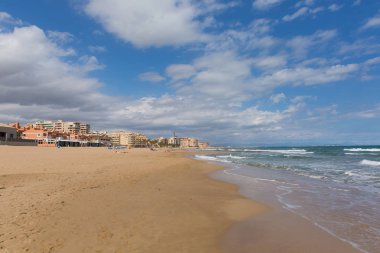 Torre La Mata İspanya Sandy kumsalda kuzey doğusunda Torrevieja Costa Blanca
