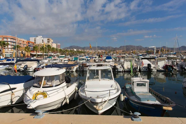 Puerto Mazarron Murcia Spanien Mit Booten Und Jachten Hafen lizenzfreie Stockbilder