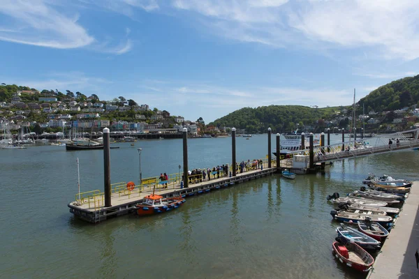 Beautiful Sunshine Calm Weather Attracted Visitors Jetty Boat Trips Dartmouth — Stock Photo, Image