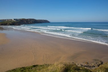 Perranporth plaj Cornwall denize dışarı görünümü