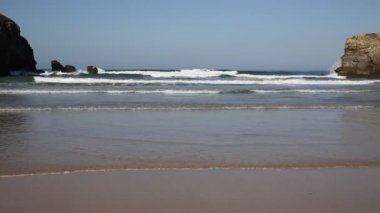 Perranporth dalgalar Cornwall denize dışarı görünümü