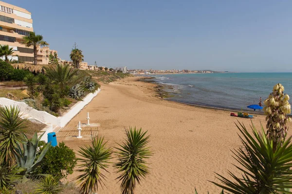 La Mata Costa Blanca İspanya yakınlarındaki Cala Cabo Cervera plajı