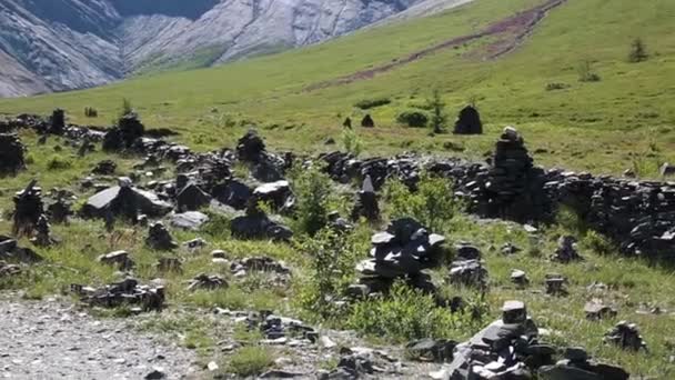 Dağlarda Eski Taş Binalar Taş Şehir Antik Insanların Turizm Sitesi — Stok video