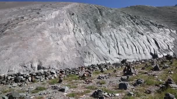 Alte Steingebäude Den Bergen Stone Stadt Ist Ein Heiliger Ort — Stockvideo