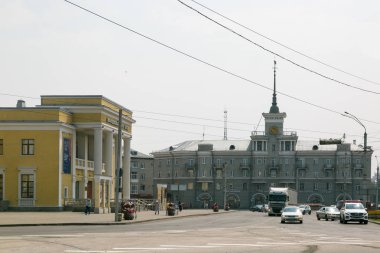 Barnaul, Rusya Federasyonu, 07.19.2018 Rus Sibirya'da Old Town. Yazı işleri. Sıradan bir Rus şehri modern Rusya. Sokakları, mimari ve Barnaul nüfusu. Ruslar yaşam koşulları.