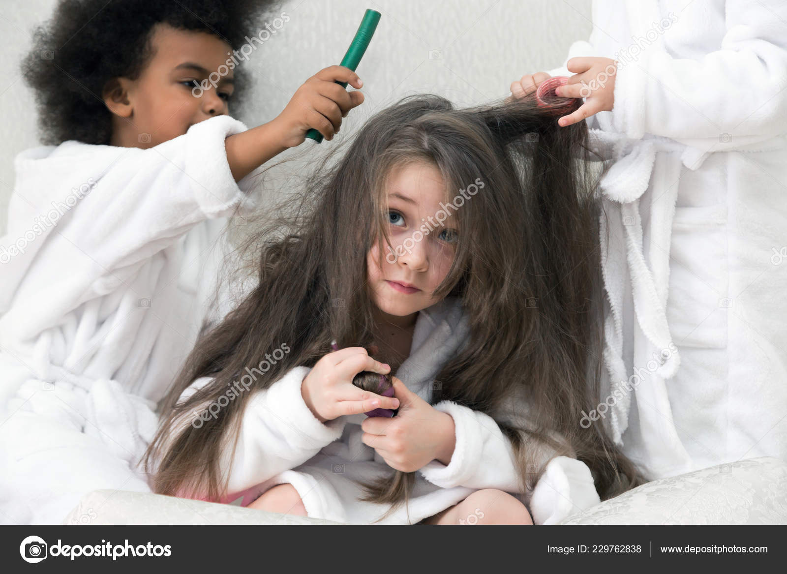 Little Girls Play Hair Curlers Hairpins Girls Girlfriends White