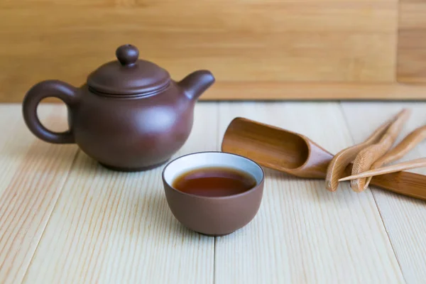 Set Zubehör Für Die Teezeremonie Geschirr Für Tee Und Holzstäbchen — Stockfoto