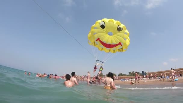 Manavgat Törökország Július 2019 Videó Emberek Pihen Tengerparton Első Személyű — Stock videók