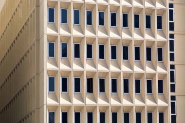 Geometrik açıdan ilginç ideal bir bina. Modern yapının soyut görüntü mimarisi 2020 ideal bina.